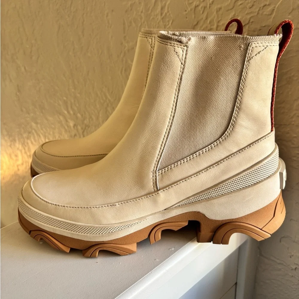 Sorel Brex Chelsea Ankle Boot Waterproof Natural/Sea Salt color Size 8.5
